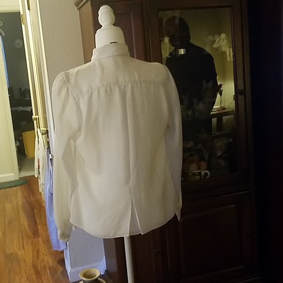 Blouse - Picture 2 of 4